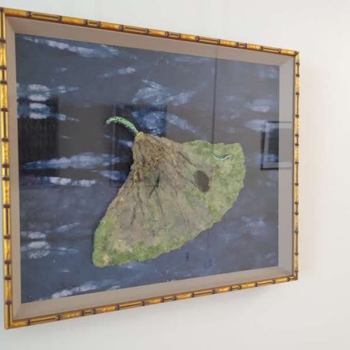 Luonnollisesti näyttelyn teos nro 3.